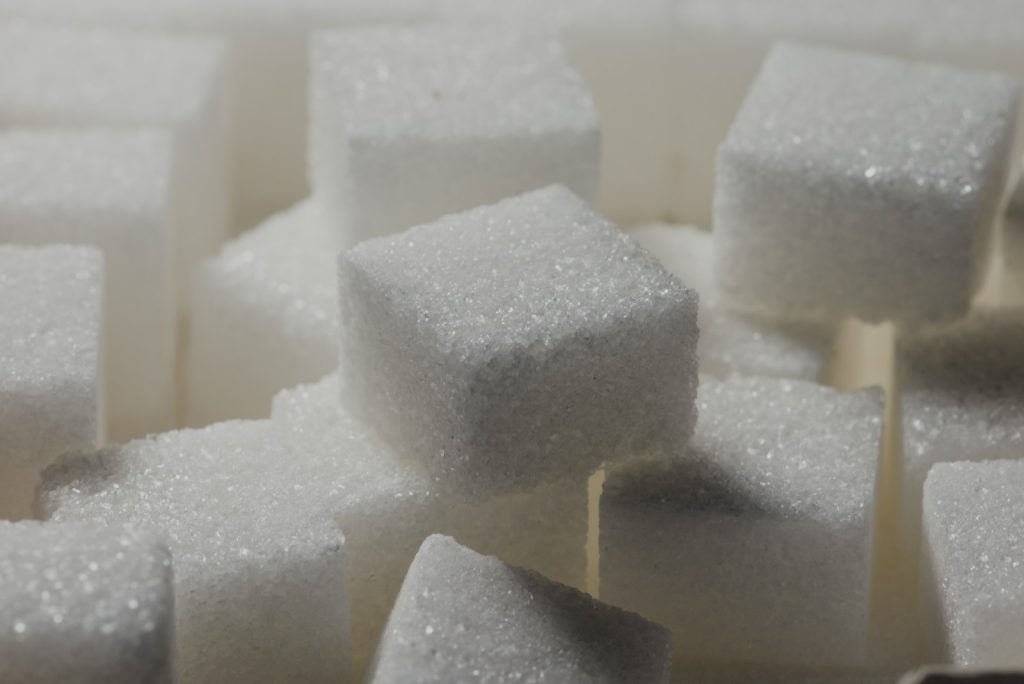 Stratégies efficaces pour comment manger moins de sucre au quotidien