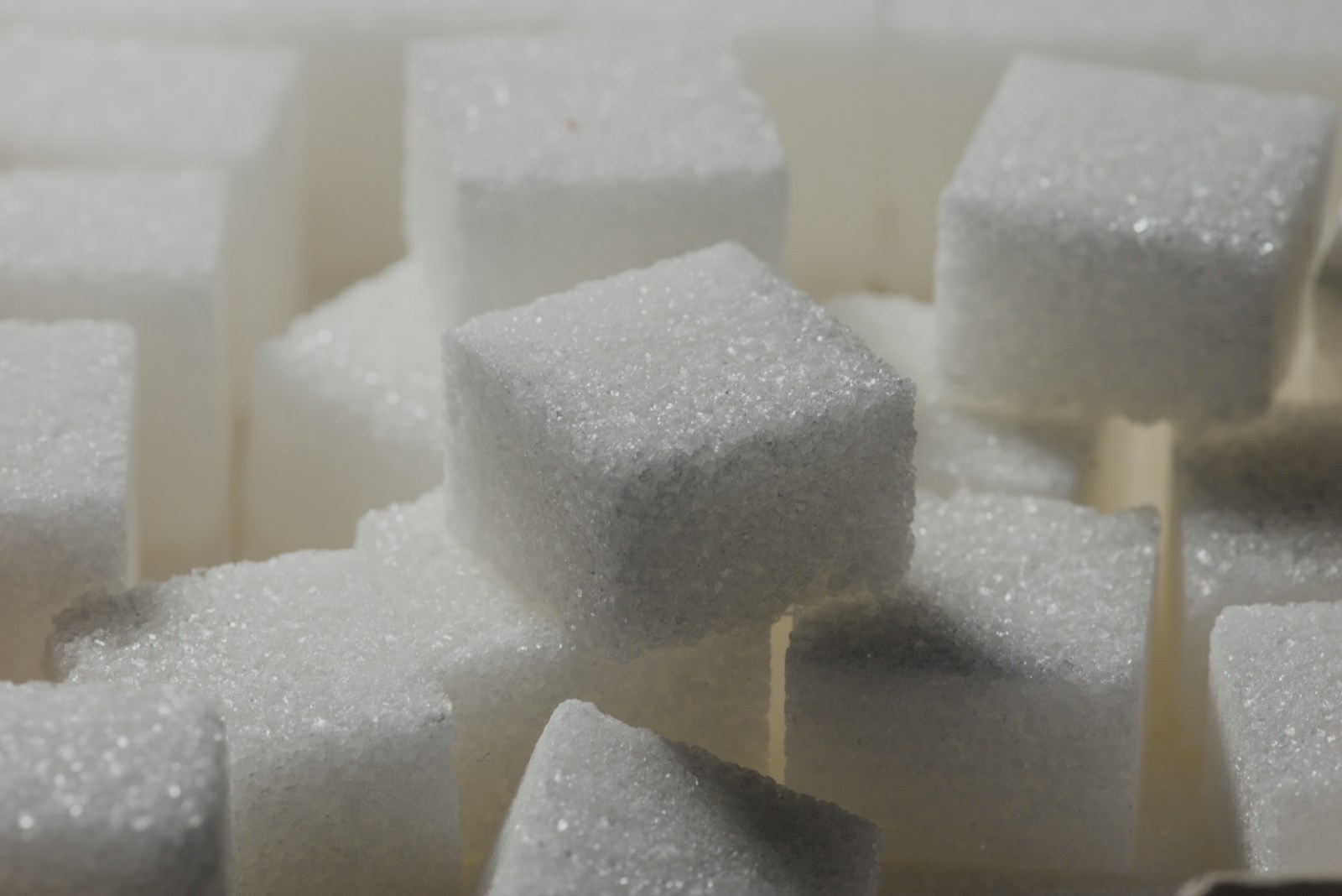 Stratégies efficaces pour comment manger moins de sucre au quotidien